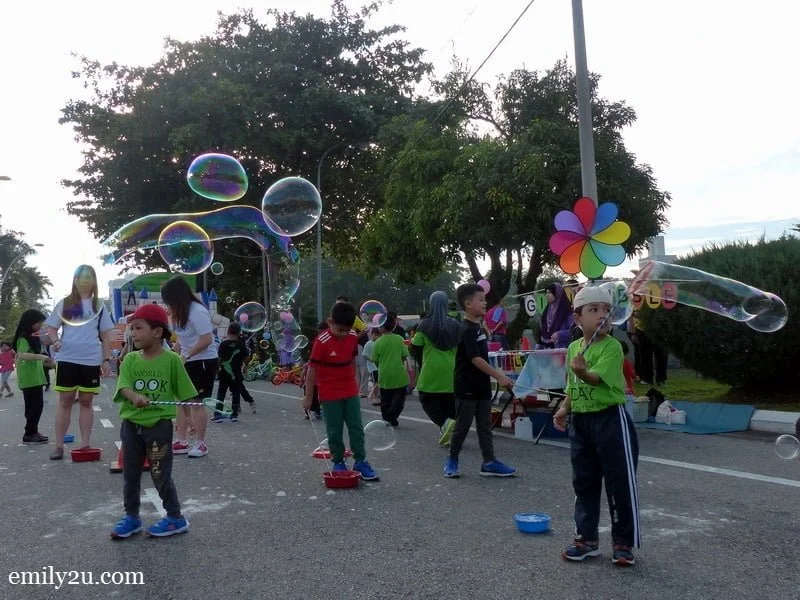 5. Giant Bubble