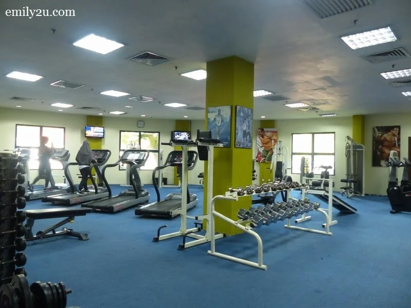 9. gym room