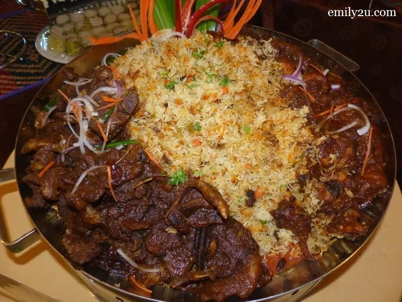 10. nasi briyani gum