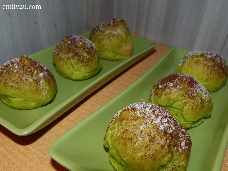 25. durian puffs