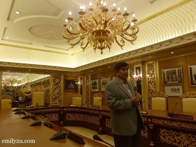 9. one of the wise men, Y.A.D Datoโ Setia Diraja, Datoโ Abdul Ghani bin Pateh Akhir, in the Royal Council Room