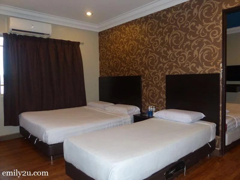 6. a room for three, with connecting door to a family room for four