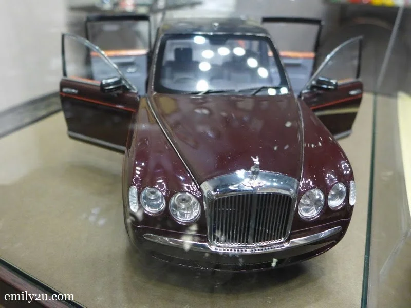 The Queen's State Limousine (2002)