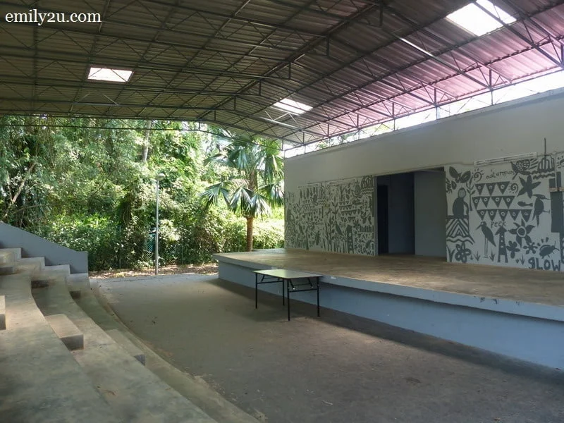5. amphitheatre