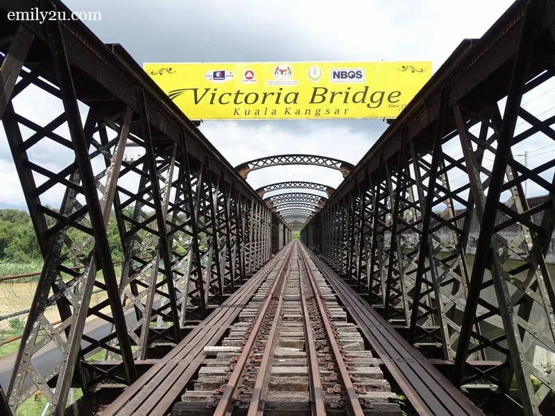4. Victoria Bridge, Enggor