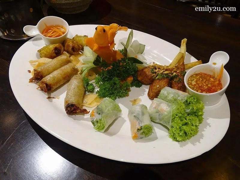  6. platter of appetiser (L-R) Fresh Spring Roll with Prawn, Saigon Fried Spring Roll, Summer Roll with Prawn & Grilled Sugar Cane Prawn Meat