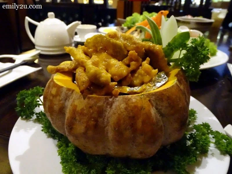  8. Crispy Golden Chicken Pumpkin