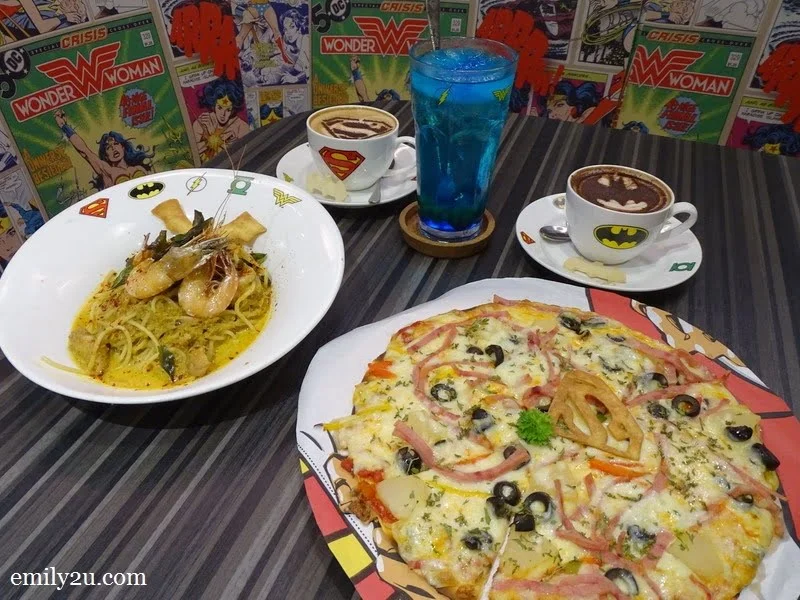 9. Mera's Ocean Magic (L) + Katana Sliced Hawaiian Pizza (R)