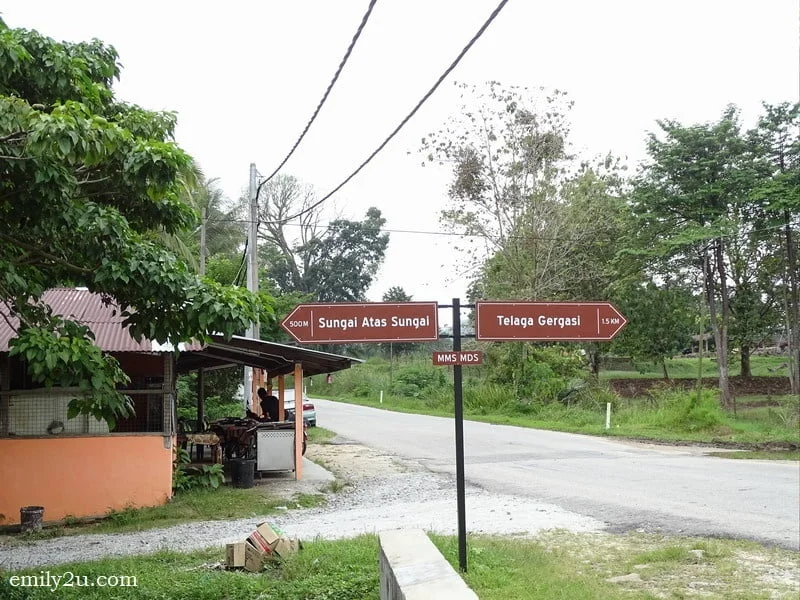 3. right to Telaga Gergasi, left to Sungai Atas Sungai