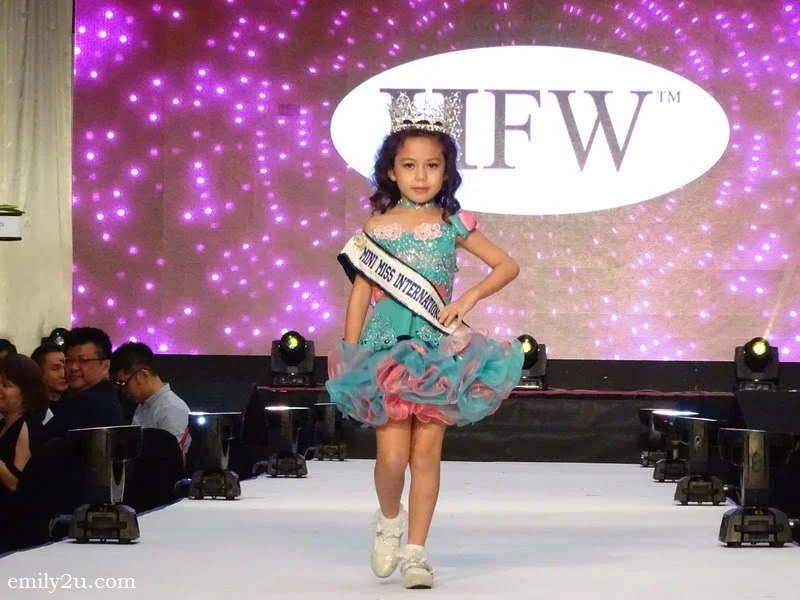 3. junior international model, Lauren Natasha Campbell
