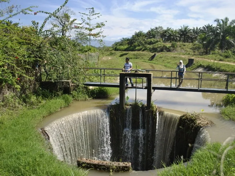 7. Telaga Gergasi (image credit: Majlis Daerah Selama)