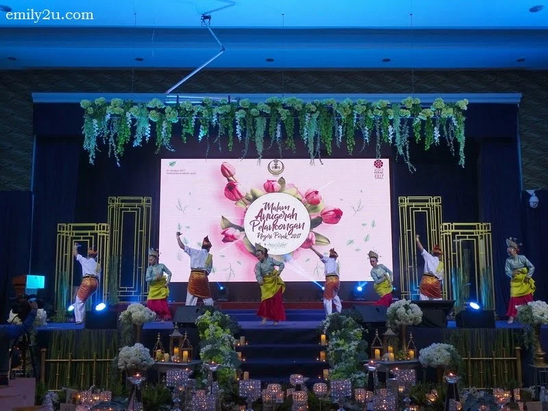 2. opening dance