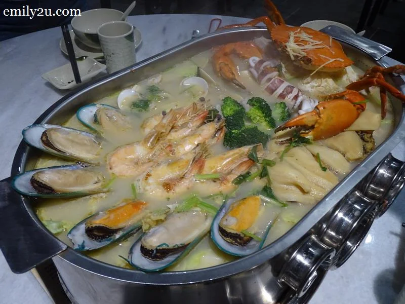 20. seafood pot