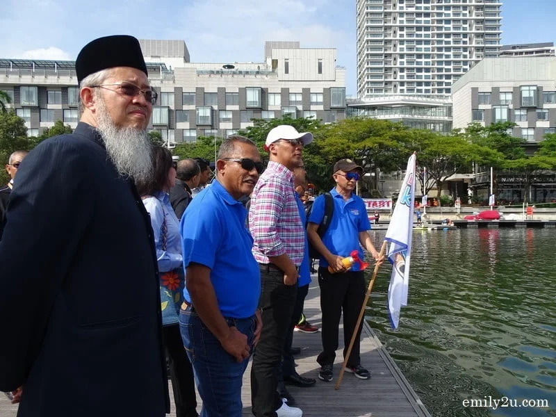 7. waiting for the flag-off