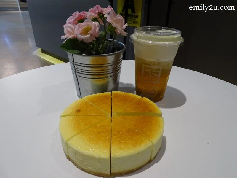 8. Hanjuku Cheese Cake & Cheese Creama Tea from Tokyo Secret