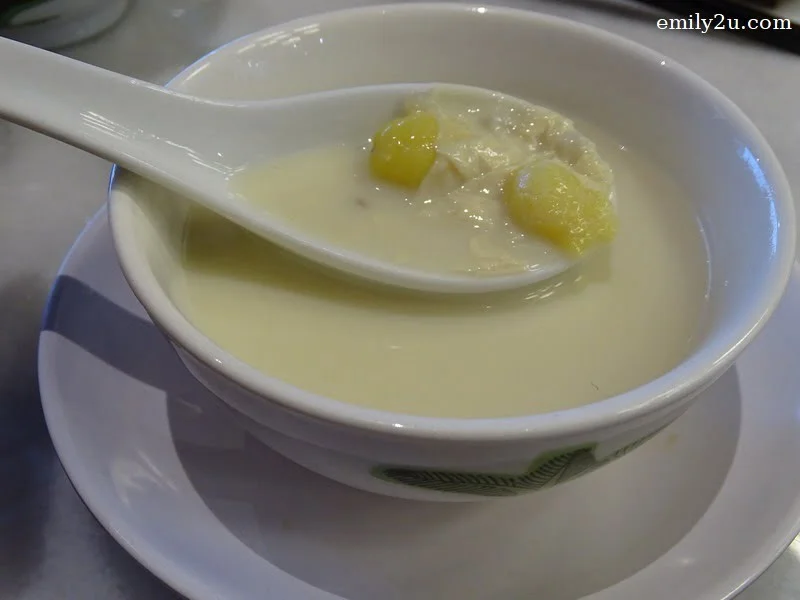 3. generous amount of Ginkgo Nuts in dessert