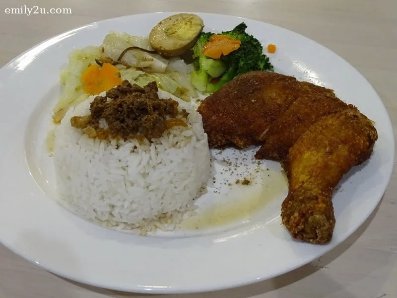 2. Fried Quarter Leg Rice