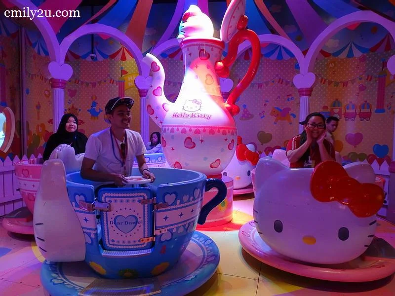 6. Hello Kitty Teacup