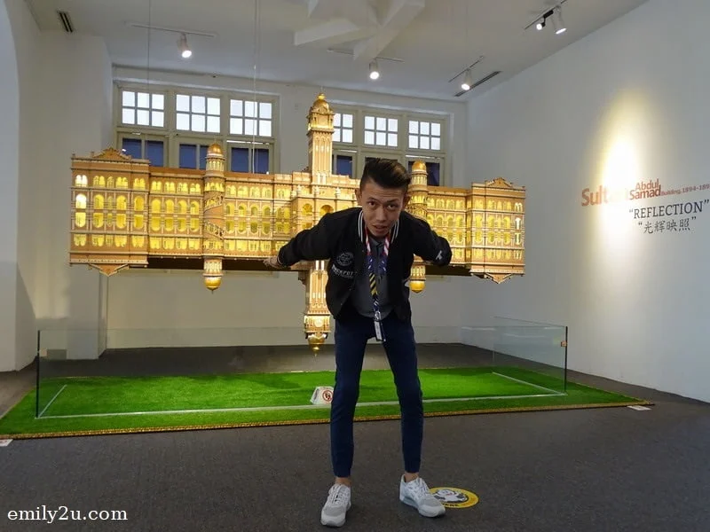 7. one way to pose with the structure