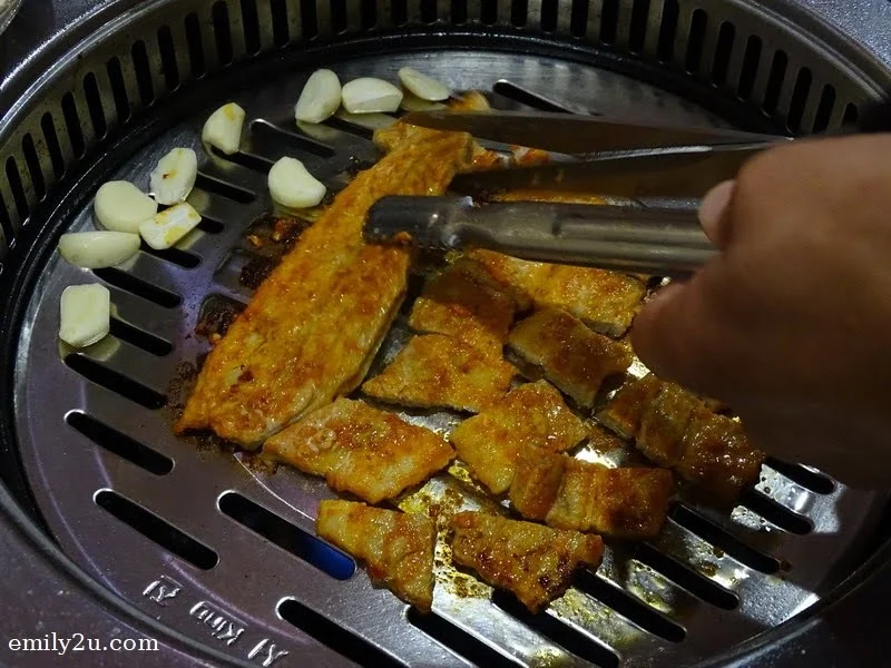 9. Go-Chu-Jang Sam-Kyub-Sal in the grill