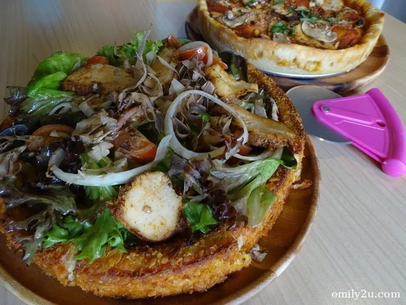 16. UltiMeat Pizza (L) and Deep Cheese Pizza (R) are two of five new pizza recipes created by Anchor Food Professionals, as part of the company's second PizzArt Campaign. These recipes have been improvised by Mustard Sandwich House.