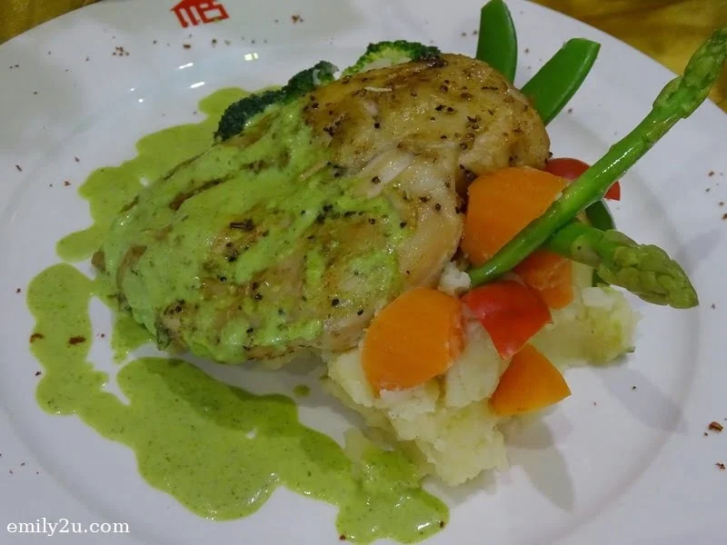 6. Hot Lovers Chicken Breast served with US Mash Potato, Fresh Vegetables of the Day and Spicy Coriander Sauce