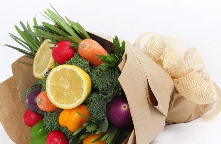 Give The Timeless Gift of Flowers This Valentine’s Day