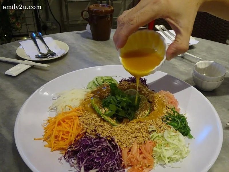 4. Jelly Fish Yee Sang