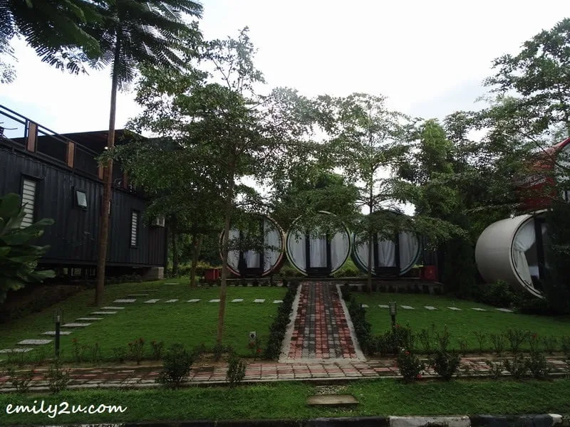  5. these units are without en suite bathroom
