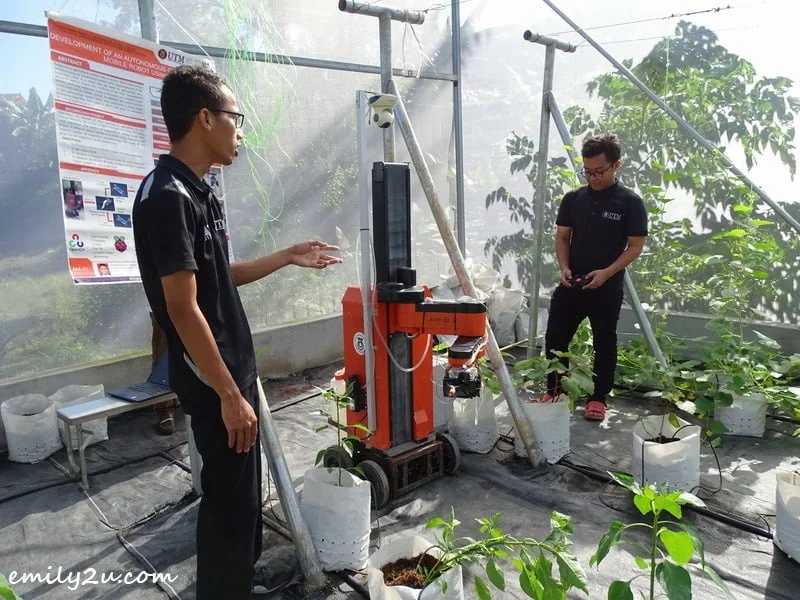 6. UTM Graduate students explain about the robot prototype