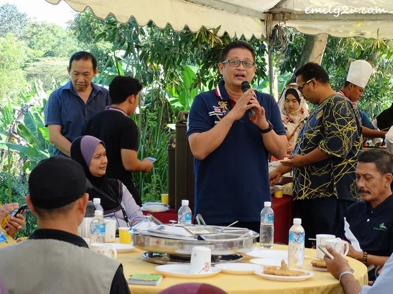 8. President of Malaysia Tourism Council (MTC) Uzaidi Udanis delivers a speech