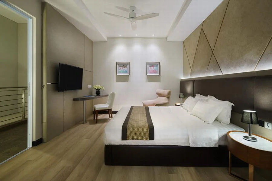 The Studio Unit (Lake View)