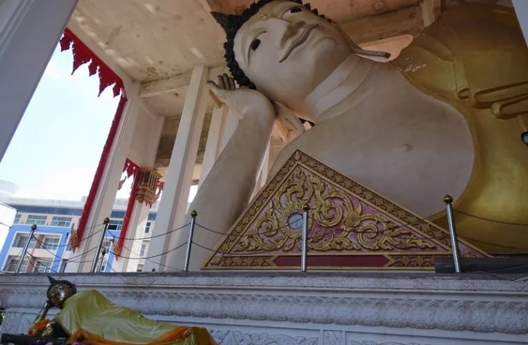 Wat Hat Yai Nai, Thailand