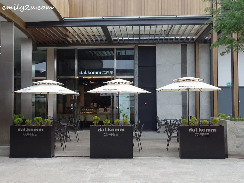 7. al fresco dining