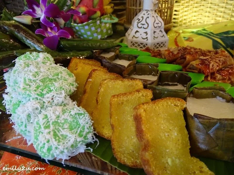 13. Kuih Muih