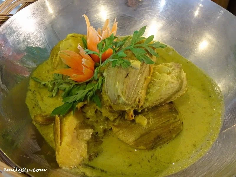 5. Gulai Lemak Pisang Muda