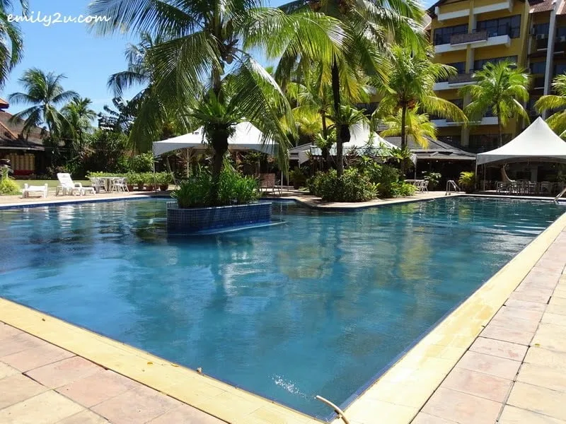 14. swimming pool