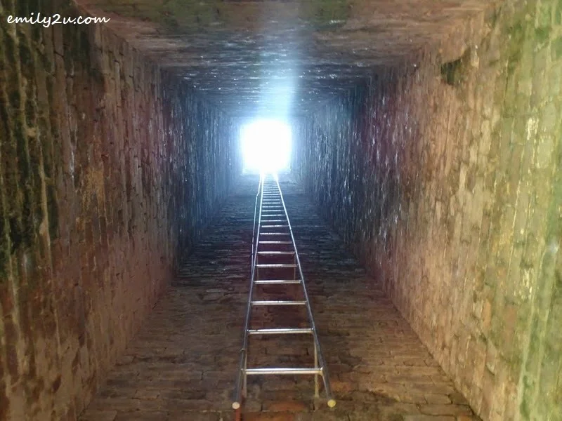 3. inner hollow structure of the chimney