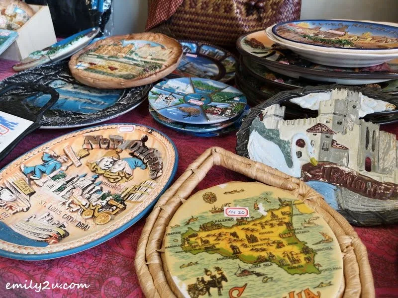 9. souvenirs