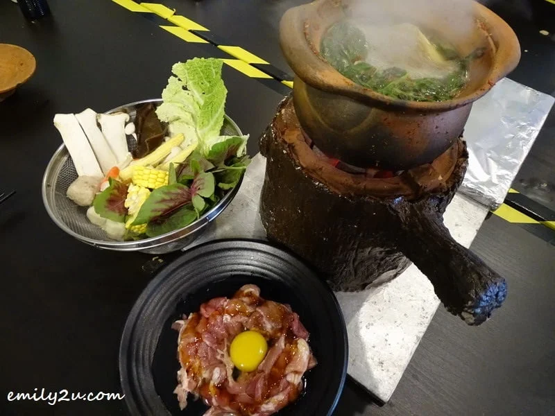 2. Jim Jom Pork Set