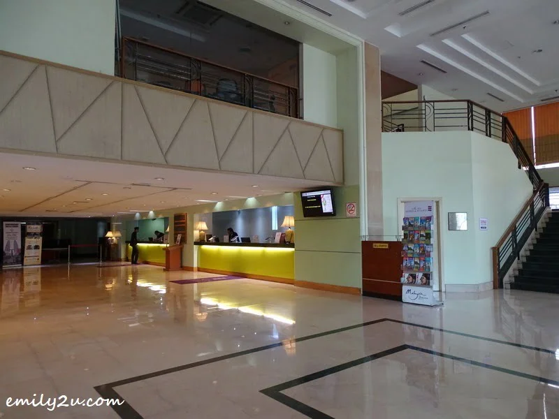2. lobby