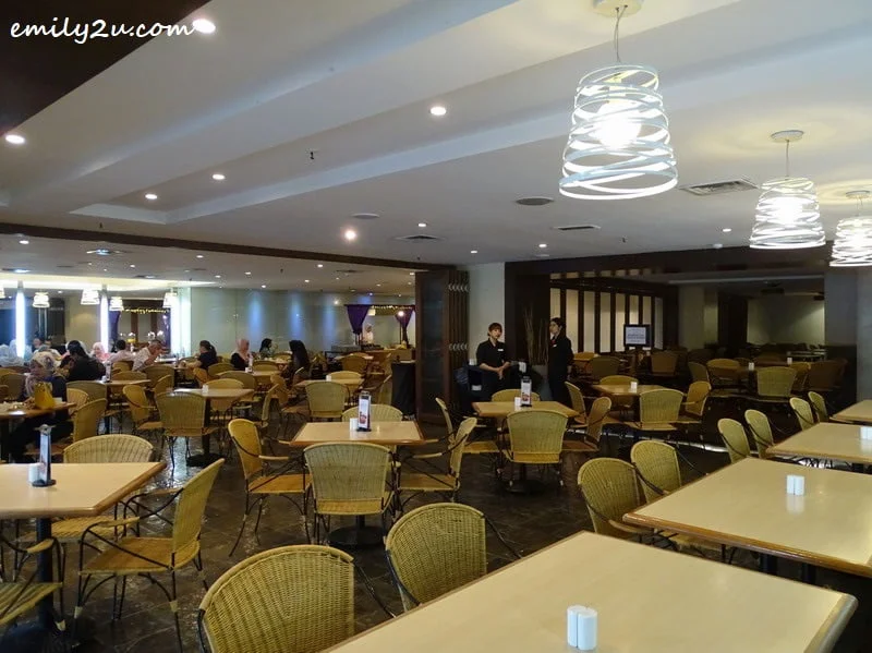 3. Saffron Brasserie