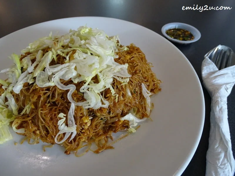 6. Singapore-style Fried Mee Hoon