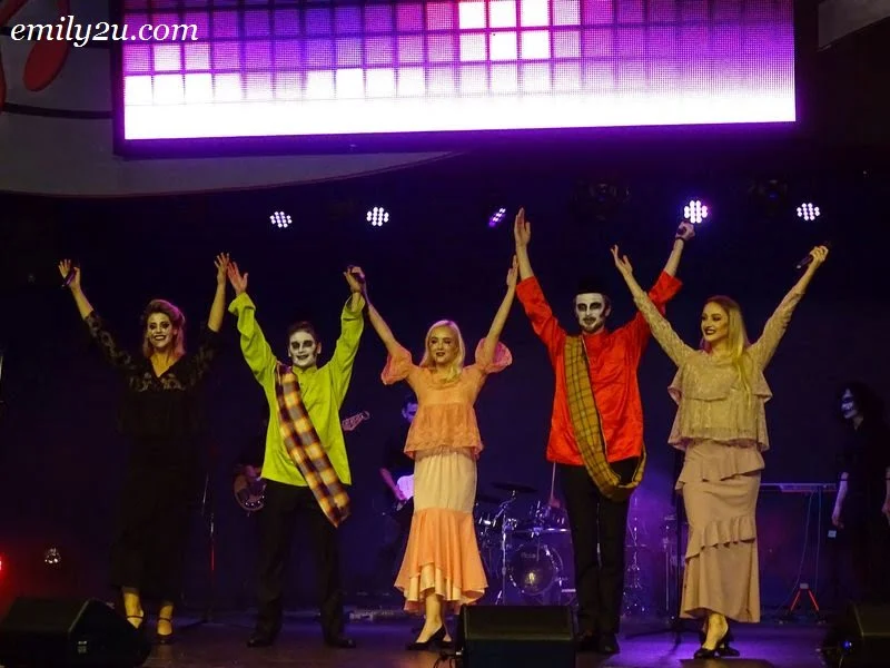 10. stage performance