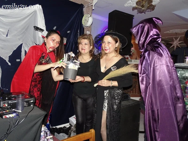 16. Best Dressed Male & Female (1st & 2nd from R)