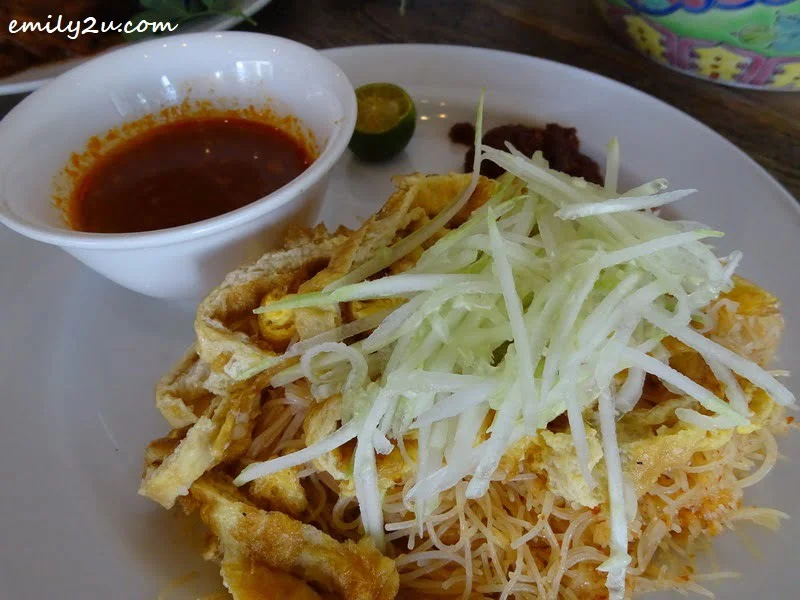 10. Nyonya Mee Siam