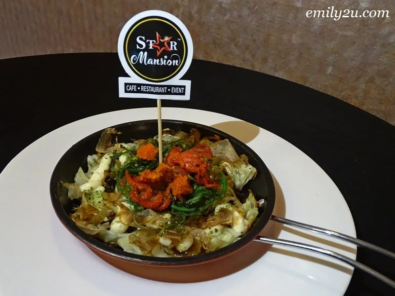12. Okonomiyaki Chuka Idako with Wakame