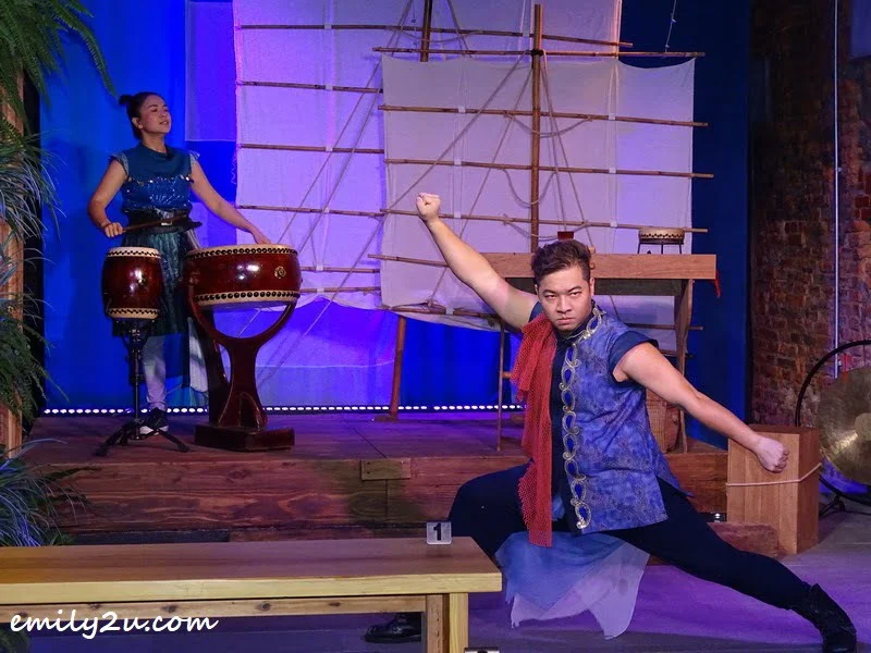 stage play at Eirakucho Drum Tea House