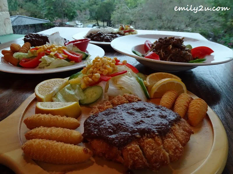 chocolate-inspired dishes at Schokolake