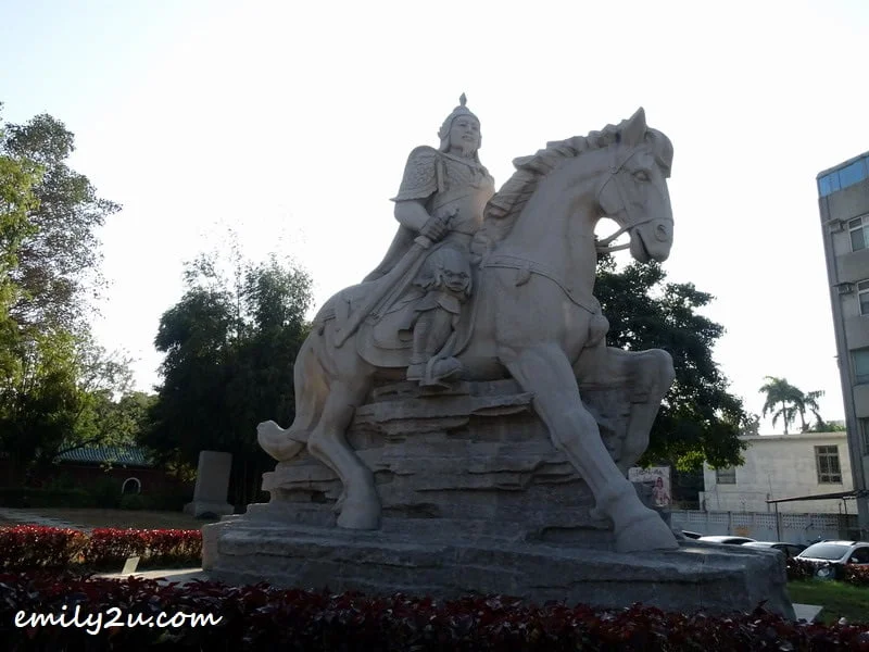 huge statue of Zheng Chenggong (Koxinga) on horseback